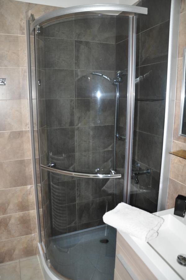 Apartman Lukas Karlsbad Buitenkant foto